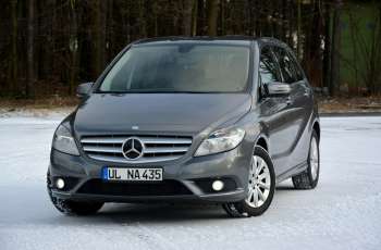 Mercedes B 180 1.6i(122KM) 135tys.km Led Navigacja Grzane Fotele 2xParkt Alu 16"ASO