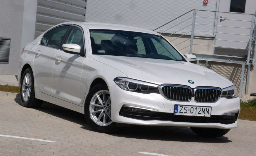 BMW 520 / Benzyna / Kolor biała perła / Tylko 11000km / FV 23% / ROK GWARANCJI zdjęcie 