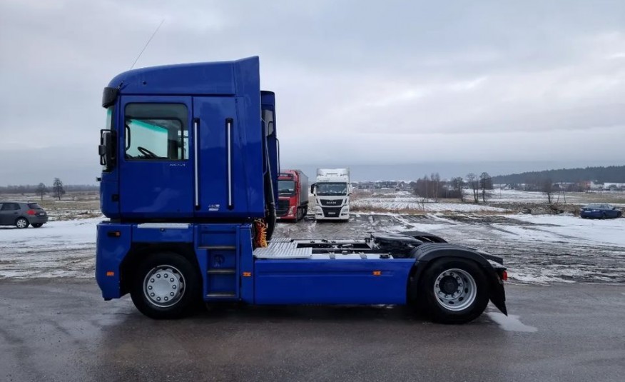 Renault MAGNUM / DXI 480 /  EEV / AUTOMAT / 830 TYS zdjęcie 8