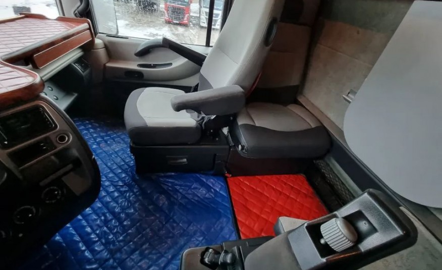 Renault MAGNUM / DXI 480 /  EEV / AUTOMAT / 830 TYS zdjęcie 23
