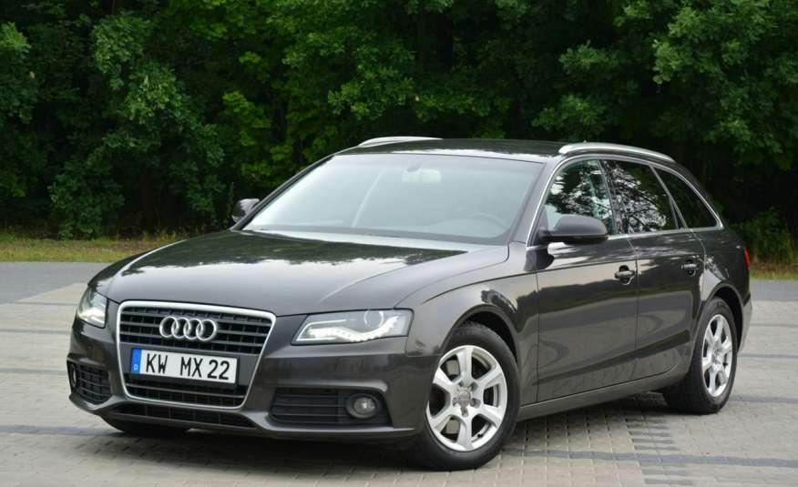 Audi A4 Xenon Ledy Navi MMI Klimatronic Chromy fotele sport zdjęcie 