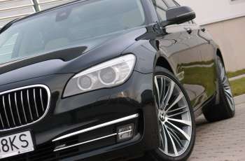 BMW 730 730d / LIFT / Max wyposażenie / Kupiony w BMW Szczecin / ROK GWARANCJI