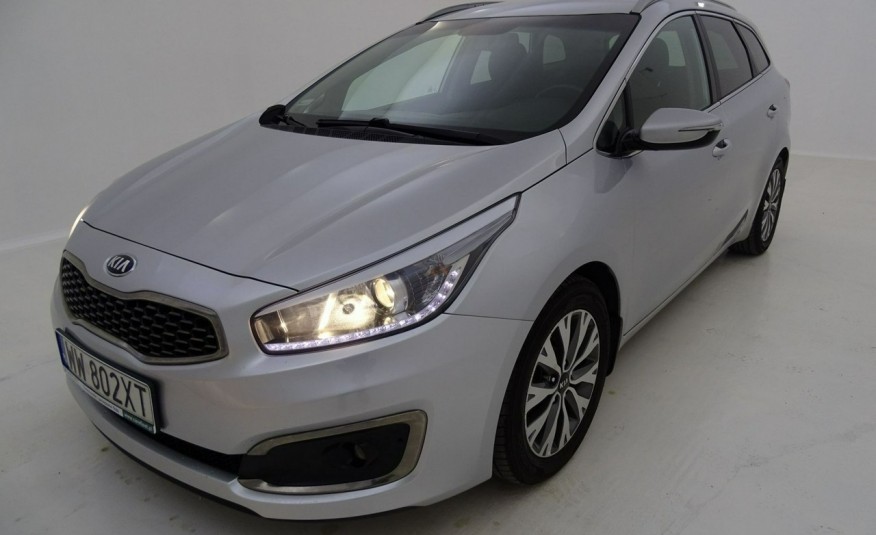 Kia Cee'd 1.6 CRDi L Kombi Salon PL 1 wł ASO FV23% zdjęcie 