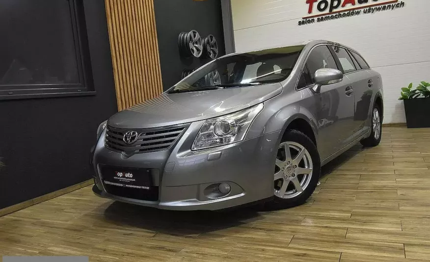 Toyota Avensis 1.8 i MANUAL 1 właściciel REJ.2009 bezwypadkowa gwarancja FILM zdjęcie 