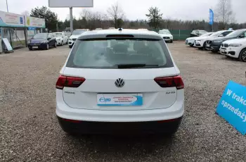 Volkswagen Tiguan F-Vat, SalonPL, Klimatronik, Czujnki ParkowaniaZaczipowanyna150KM