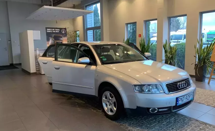 Audi a4 zdjęcie 9