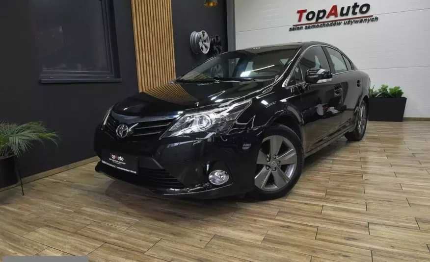 Toyota Avensis 1.8 SEDAN kamera bezwypadkowa GWARANCJA 82 000 km zdjęcie 