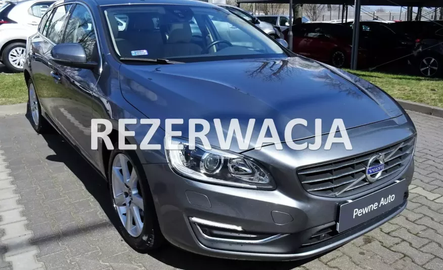 Volvo V60 2.0 T4 190KM AT SUMMUM, salon Polska, gwarancja, FV23% zdjęcie 