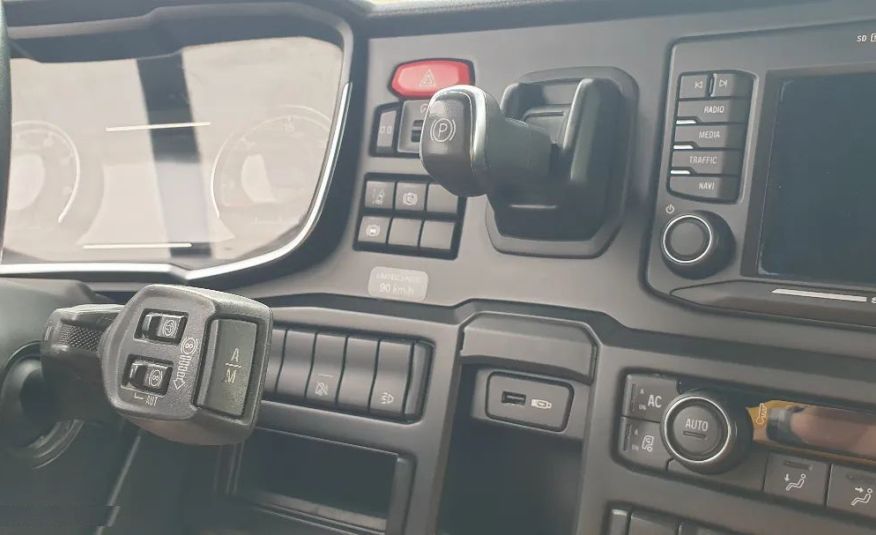 Scania s450 zdjęcie 9