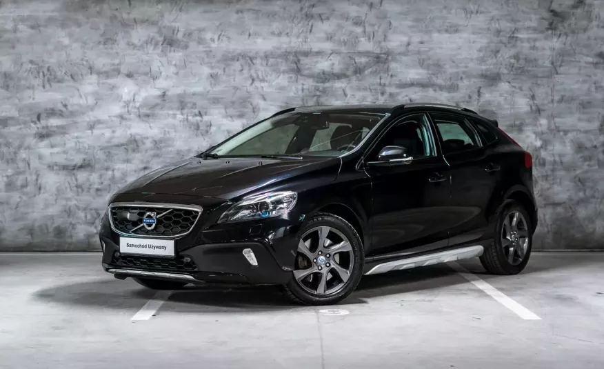 Volvo V40 Cross Country D3 (5-cylindrów) Momentum automat/Podgrzewane-fotele/ 4x2 zdjęcie 