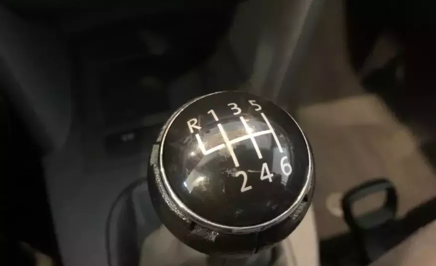 Volkswagen touran zdjęcie 19