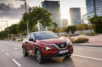 Nissan NISSAN Juke 1.6 N-Connecta Xtronic