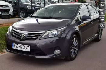Toyota Avensis 2.0 D4D 124 KM Klima Navi Kamera z prywatnych rąk