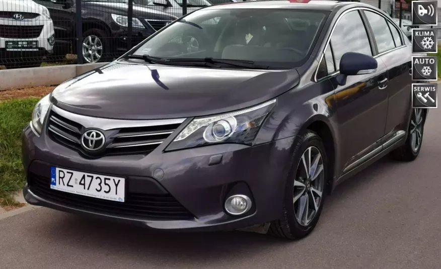 Toyota Avensis 2.0 D4D 124 KM Klima Navi Kamera z prywatnych rąk zdjęcie 