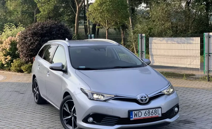 Toyota Auris 1.6 D-4D / Premium Navi LED / Salon PL I-właściciel Serwis ASO zdjęcie 