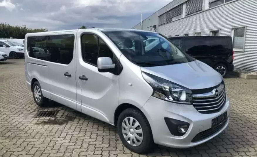 Opel vivaro zdjęcie 