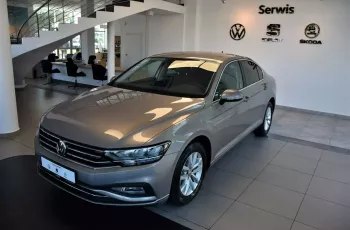 Volkswagen Passat SalonPl, Vat23%, Biznes, Pakiet Premium, Pakiet Techniczny