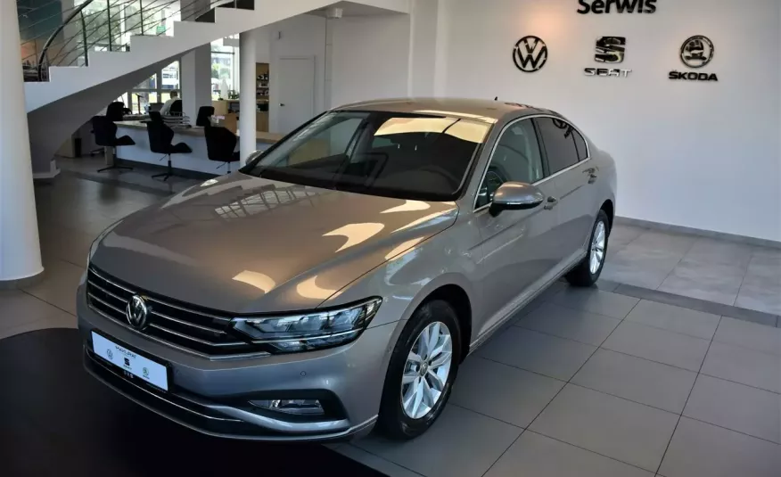 Volkswagen Passat SalonPl, Vat23%, Biznes, Pakiet Premium, Pakiet Techniczny zdjęcie 