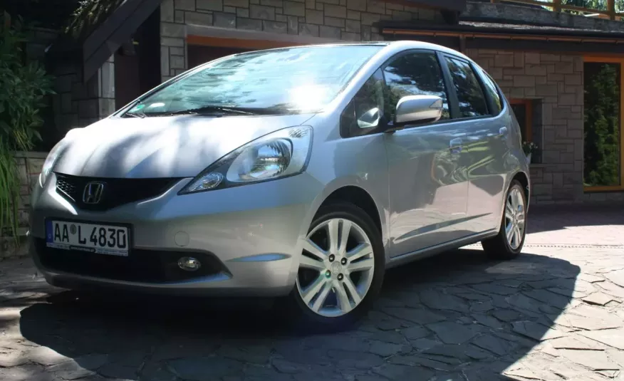 Honda Jazz 1.4_Benzyna_112 tys km_100KM_Gaz_Panorama_Klimatronic zdjęcie 