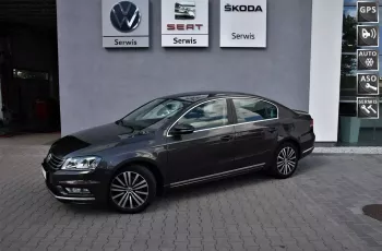 Volkswagen Passat Rline, ASO, klima 2sterfy, Czujniki park. keyless GO 4x2