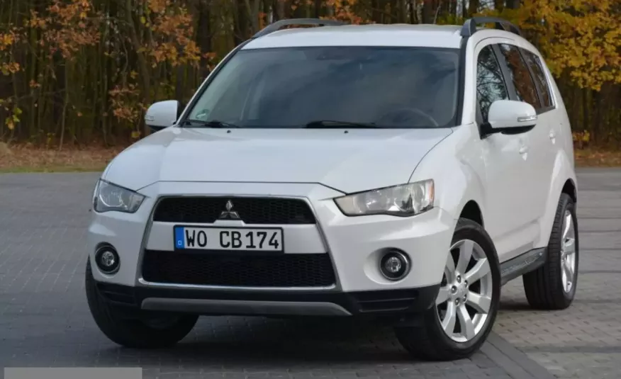 Mitsubishi Outlander *2.0i(147KM)*Biała perła*Lift*Skóry*Alu 18"Parktronic*Aso do końca zdjęcie 