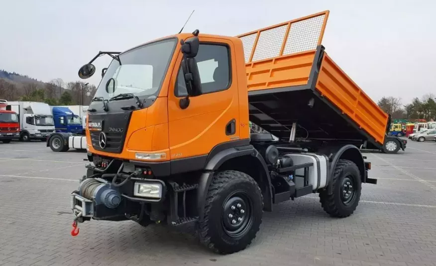 Mercedes Unimog U20 4x4Wyciągarka zdjęcie 