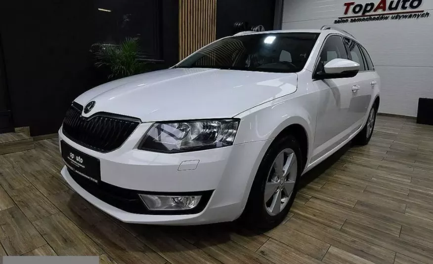 Skoda Octavia 2.0 TDI CR bezwypadkowa + gwarancja MANUAL FILM MULTIFUNKCJA zdjęcie 