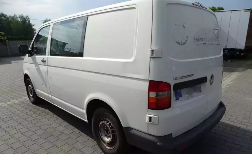 Volkswagen TRANSPORTER T5 / BLASZAK / 2.5 TDI / 130 KM / SKRZYNIA 6 / KLIMA / SPROWADZONY / zdjęcie 4
