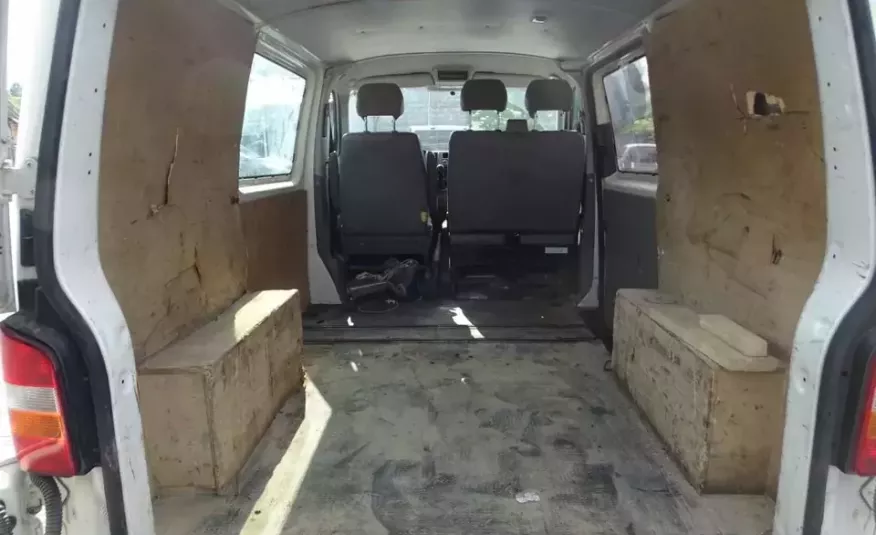 Volkswagen TRANSPORTER T5 / BLASZAK / 2.5 TDI / 130 KM / SKRZYNIA 6 / KLIMA / SPROWADZONY / zdjęcie 15