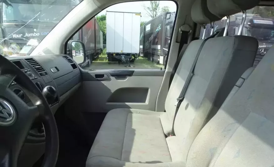 Volkswagen TRANSPORTER T5 / BLASZAK / 2.5 TDI / 130 KM / SKRZYNIA 6 / KLIMA / SPROWADZONY / zdjęcie 17