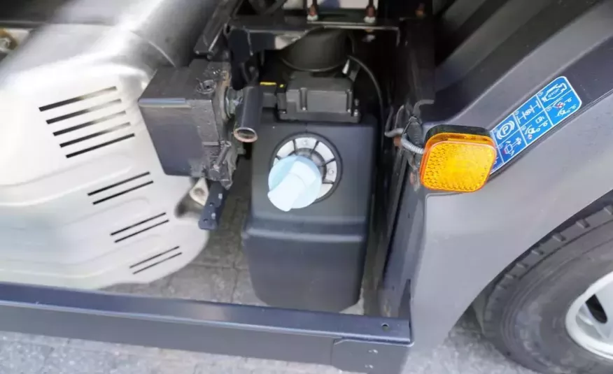MAN TGL 12.220 kontener z windą / Euro 6 / sypialny / 190 tys. km zdjęcie 12