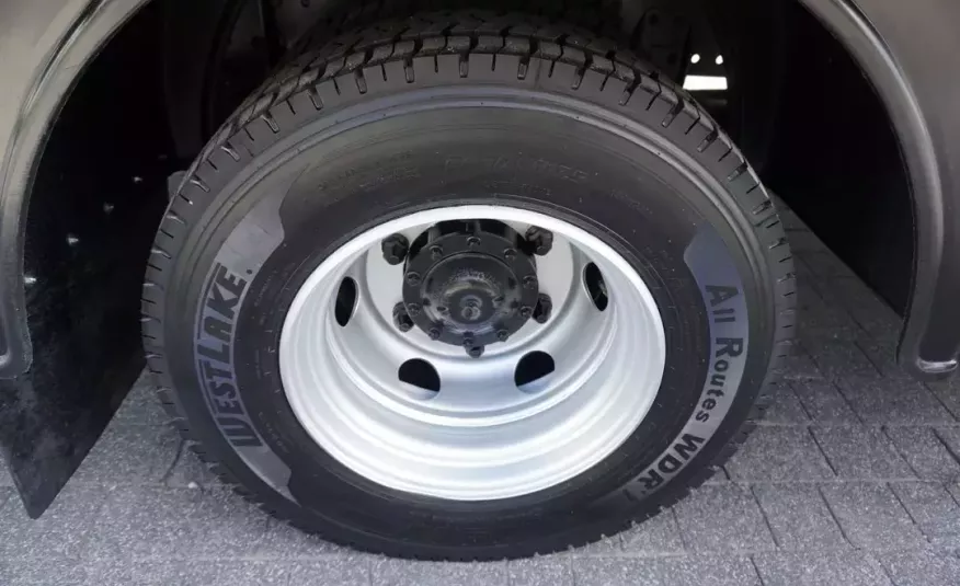 MAN TGL 12.220 kontener z windą / Euro 6 / sypialny / 190 tys. km zdjęcie 15