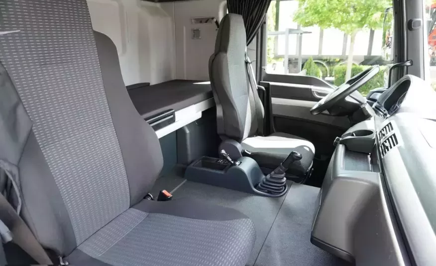 MAN TGL 12.220 kontener z windą / Euro 6 / sypialny / 190 tys. km zdjęcie 22