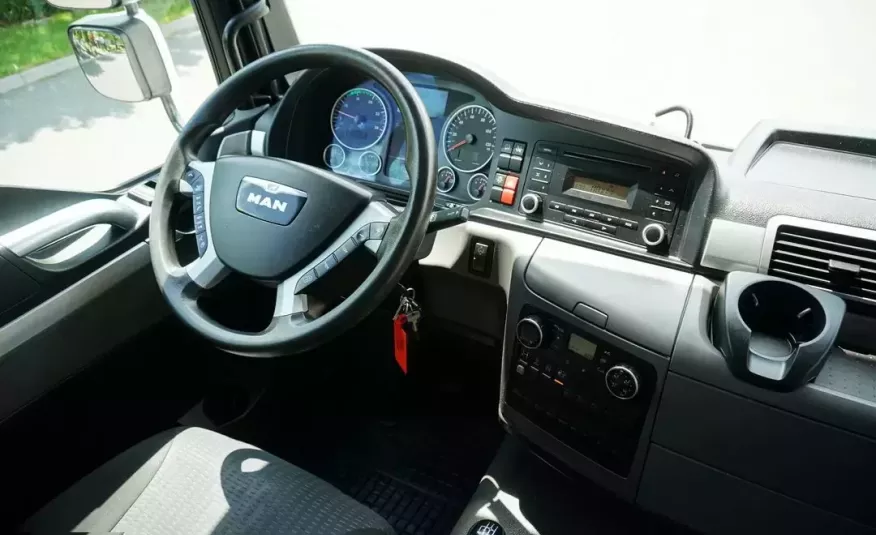 MAN TGL 12.220 kontener z windą / Euro 6 / sypialny / 190 tys. km zdjęcie 24