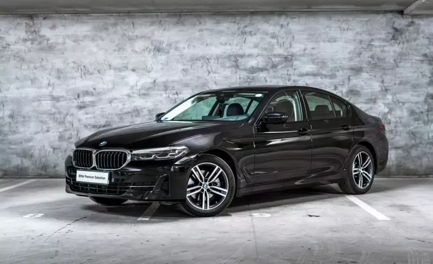 BMW 520 xDrive /Live Cockpit Professional/Kamera/Gwarancja/ Salon PL zdjęcie 