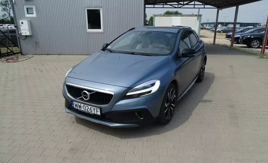 Volvo V40 Cross Country D3 Drive-E Momentum Salon PL 1 wł ASO FV23% zdjęcie 