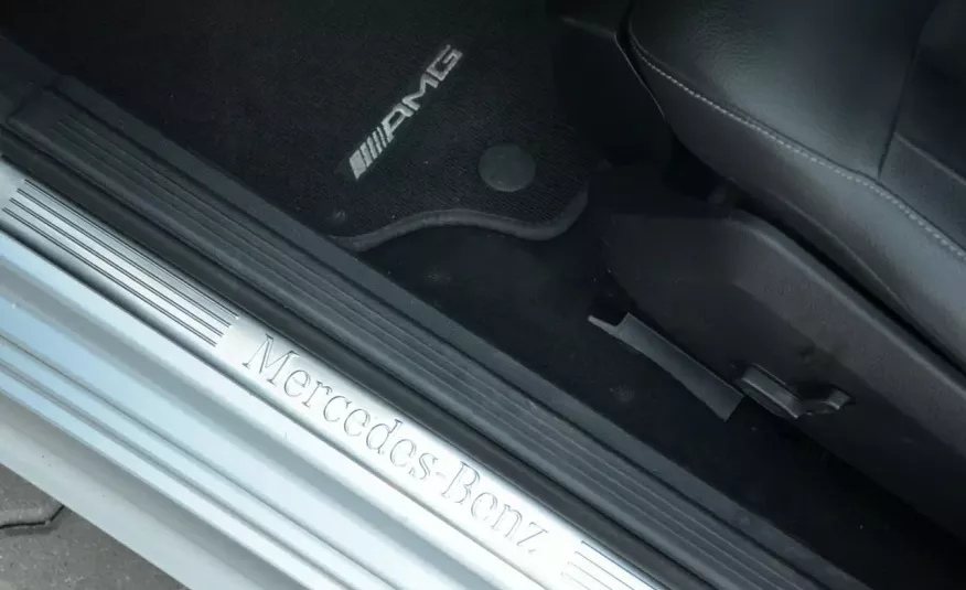 Mercedes E 200 Opłacony 2.2D AMG Lift Serwis Panorama Navi Skóra+alcantara LED zdjęcie 48