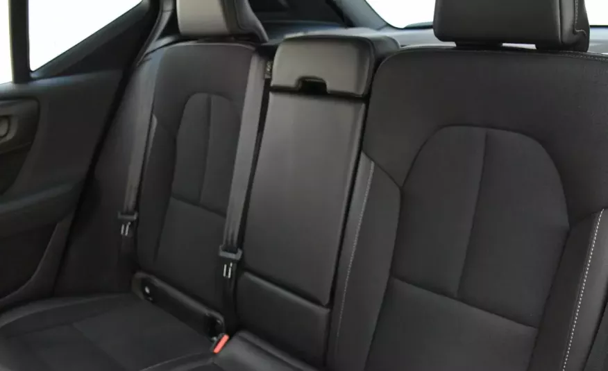 Volvo XC 40 Vat 23%, P.salon, Klima, Bluetooth, Tempomat, Podgrz. fotele, Nawi zdjęcie 25