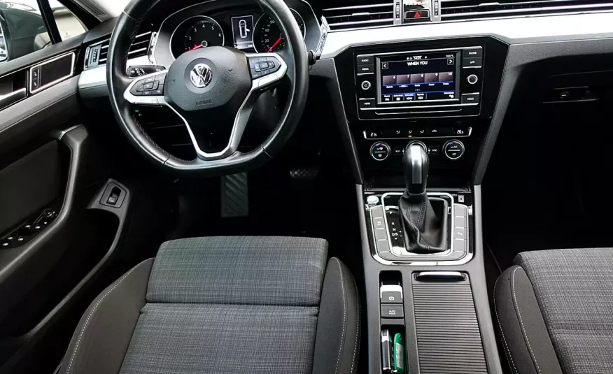 Volkswagen Passat 3 Lata GWARANCJA 1wł Kraj Bezwypadkowy 150KM EVO DSG Business FV23% 4x2 zdjęcie 11