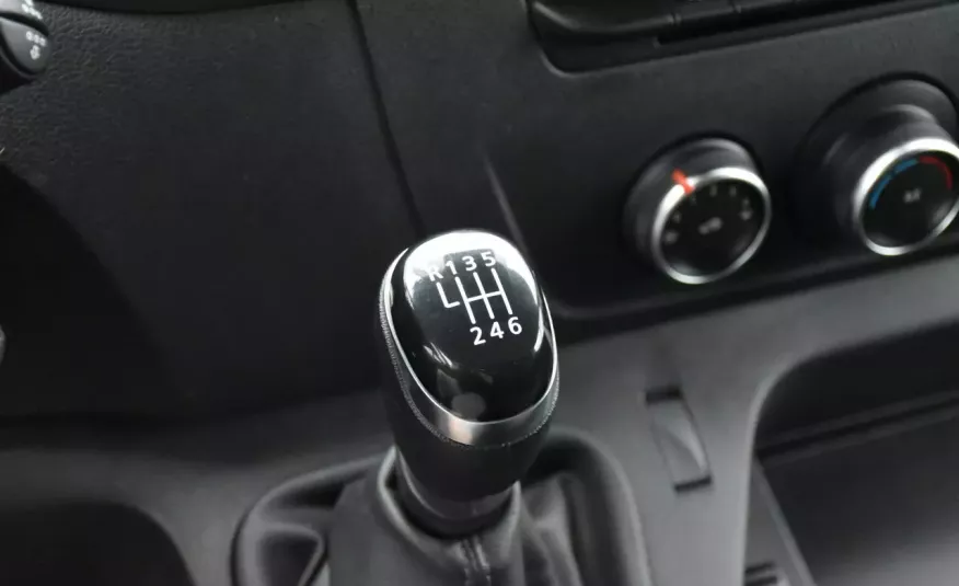 Opel Movano Vat 23%, Klimatyzacja, Bezwypadkowy, Bluetooth, Czujniki cofania, 6 bi zdjęcie 18