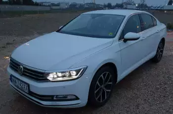 Volkswagen Passat 1.6 TDI BMT Comfortline Sedan Salon PL 1 wł ASO FV23%
