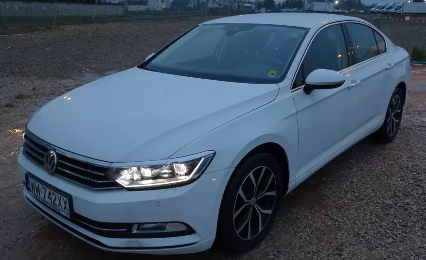 Volkswagen Passat 1.6 TDI BMT Comfortline Sedan Salon PL 1 wł ASO FV23% zdjęcie 