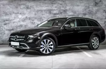 Mercedes E 220 All-Terrain e220d 195KM 4-Matic Salon PL Serwis ASO AA Car Play FV23%