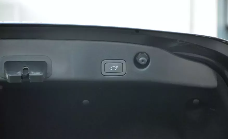Jaguar XJ 3.0D 300KM Lift Serwis Full LED Kamera Dociągi Wentyle Panorama zdjęcie 3
