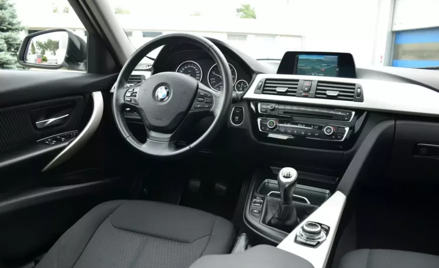 BMW 320 Zarejestrowana 2.0D 190KM Serwis Panorama Navi El.klapa zdjęcie 33