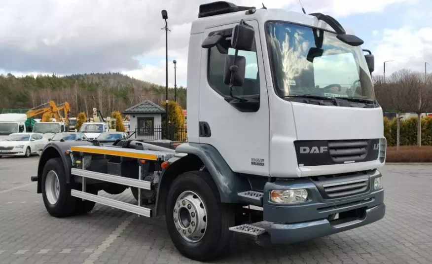 DAF LF 55.220 Hakowiec Hak 4x2 Skibicki zdjęcie 