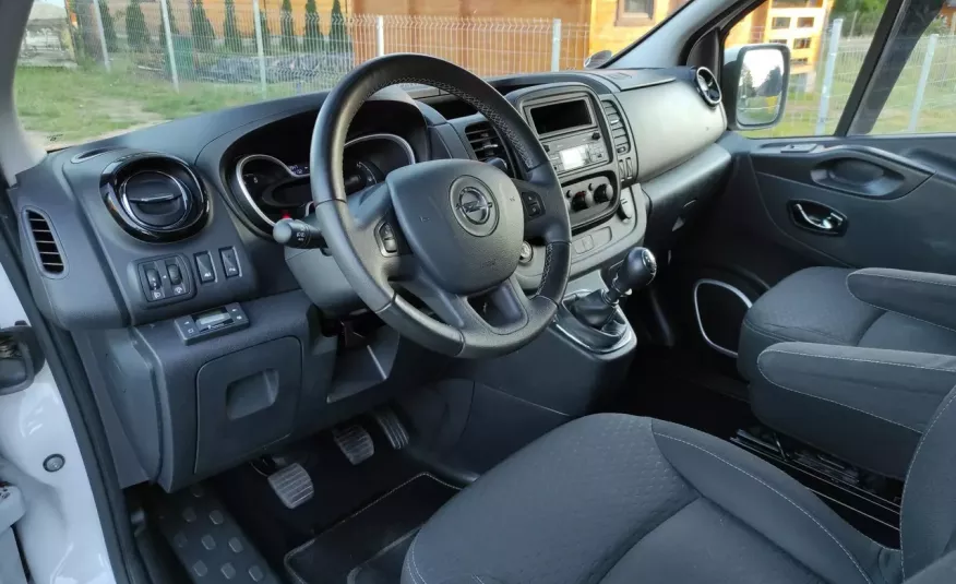 Vivaro Opel Vivaro 8 osobowy 12.2015 Orurowany Webasto Max Long Opłaty Gwaran zdjęcie 9
