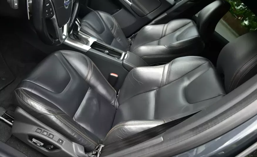 Volvo XC 60 Summum AWD 2.4D5 215KM 2014r. Salon Skóra BiX NAVi LED zdjęcie 24
