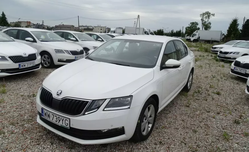 Octavia Skoda Octavia 1.6 TDI Ambition Hatchback Salon PL 1 wł ASO FV23% zdjęcie 