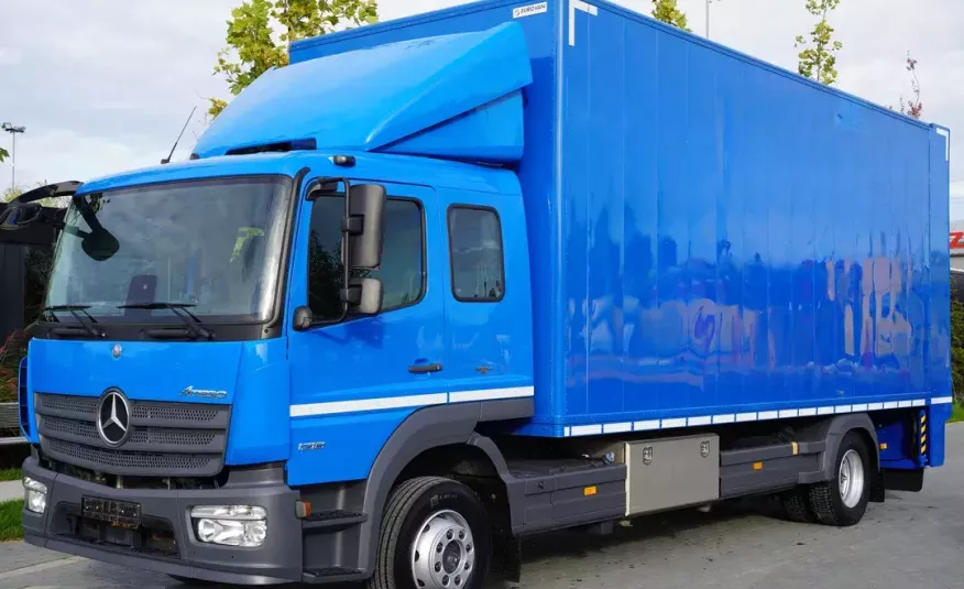 Mercedes Atego E6 1218 / 6 osób / Meblowóz / Brygadowy zdjęcie 